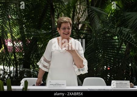 Bogota, Kolumbien. 30. Mai 2024. Kolumbiens Arbeitsministerin Gloria Ines Ramirez während des offiziellen Besuchs des kolumbianischen Präsidenten Gustavo Petro in Medellin, Kolumbien, am 30. Mai 2024. Foto: Juan J. Eraso/Long Visual Press Credit: Long Visual Press/Alamy Live News Stockfoto