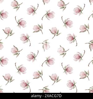 Hellrosa Magnolienblüten mit Blättern. Nahtloses Blumenmuster auf weißem Hintergrund. Frühlingsblüte für Blumengewebe, Kosmetikverpackung, Stockfoto