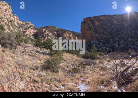 Blick auf den Waldron Canyon südwestlich des Hermit Canyon im Winter, zugänglich über den Hermit Trail zur Waldron Trail Junction, Grand Canyon, Arizon Stockfoto
