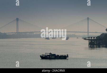 Vidyasagar Setu Bridge Second Hoodly Bridge over the Hootly River, Kolkata, West Bengalen, Indien, Asien Copyright: CharlesxBowman 367-6390 Stockfoto