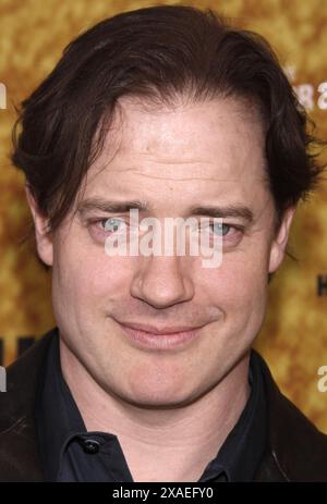 NEW YORK, NY - 6. OKTOBER: Brendan Fraser kommt zur Premiere von Harry Belafonte Sing Your Song, die am 6. Oktober 2011 im Apollo Theater in New York City stattfindet. Quelle: Joseph Marzullo/Media Punch Stockfoto