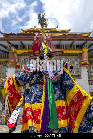 Tanz der Hüte während des Ura Yakchoe Festivals, Bumthang, Ura, Bhutan Stockfoto