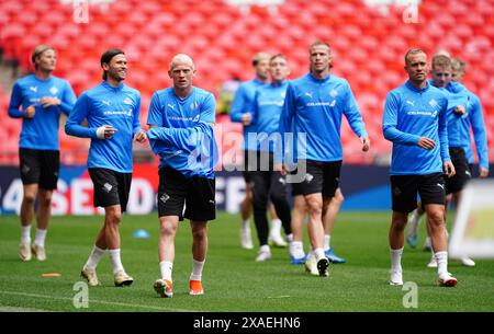 Isländische Spieler während eines Trainings im Wembley Stadium, London. Bilddatum: Donnerstag, 6. Juni 2024. Stockfoto
