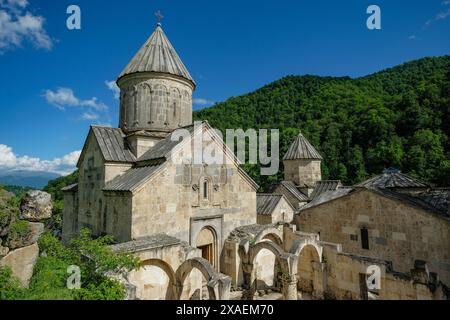 Teghut, Armenien - 2. Juni 2024: Das Haghartsin-Kloster ist ein armenisches Kloster in der Provinz Tavush. Stockfoto