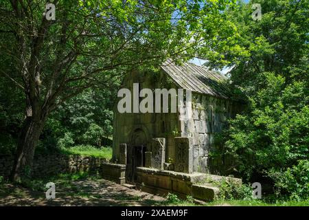 Dilijan, Armenien - 3. Juni 2024: Das Jukhtakvank-Kloster ist ein armenisches Kloster in der Provinz Tawusch in Armenien. Stockfoto