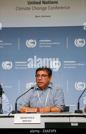 Bonn, Deutschland, Deutschland. Juni 2024. Spricht auf einer Pressekonferenz Global Campaign to Demand Climate Justice (DCJ) in der ersten Woche der SB60-Konferenz zum Klimawandel. Finanzen ist ein Schlüsselmotto und Schlüsselwort bei den diesjährigen Verhandlungen im Vorfeld der Vorbereitungen für die COP29-Veranstaltung, die im November dieses Jahres in Baku, Aserbaidschan, stattfinden wird. (Kreditbild: © Bianca Otero/ZUMA Press Wire) NUR REDAKTIONELLE VERWENDUNG! Nicht für kommerzielle ZWECKE! Stockfoto