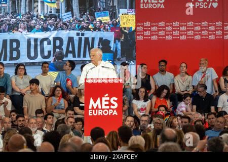 Barcelona, Spanien. Juni 2024. Die PSC veranstaltet die zentrale Wahlkampfkundgebung unter der Anwesenheit von Pedro Sánchez und Josep Borrell, mit einem Pavillon, der bis zum Rand gefüllt ist und mit Siegesgeist nach dem Sieg der katalanischen Wahlen gefüllt ist. El PSC celebra el mitin Central de Campaña con la presencia de Pedro Sánchez y Josep Borrell, con un Pabellón lleno a rebosar y con ánimos de victoria tras ganar las elecciones catalanas. Im Bild: josep borrell News Politics -Barcelona, Spanien donnerstag, 6. juni 2024 (Foto: Eric Renom/LaPresse) Credit: LaPresse/Alamy Live News Stockfoto