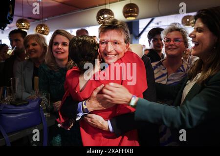 Gerben-Jan Gerbrandy, Parteivorsitzender der HAAG-D66, antwortet auf die vorläufigen Ergebnisse der Wahl niederländischer Abgeordneter für das Europäische Parlament. ANP RAMON VAN FLYMEN niederlande aus - belgien aus Stockfoto