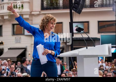 Politik 2024: PP-Abschlusszeremonie des Wahlkampfs für das Europäische Parlament Dolors Montserrat, PP-Kandidat für die Wahlen zum Europäischen Parlament, anlässlich der Abschlusszeremonie des Wahlkampfes der Volkspartei für die Wahlen zum Europäischen Parlament am 6. Juni 2024 in Madrid, Spanien. Madrid Plaza del Callao Madrid Spanien Copyright: XAlbertoxGardinx AGardin Pol EE PP 093 Stockfoto