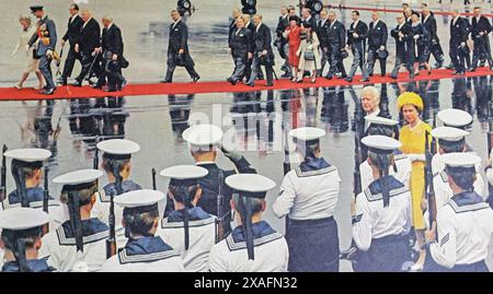 Viersen, Deutschland - 9. Mai. 2024: Staatsempfang mit militärischen Ehren durch die britische Königin Elizabeth II. Am Flughafen Wahn Stockfoto