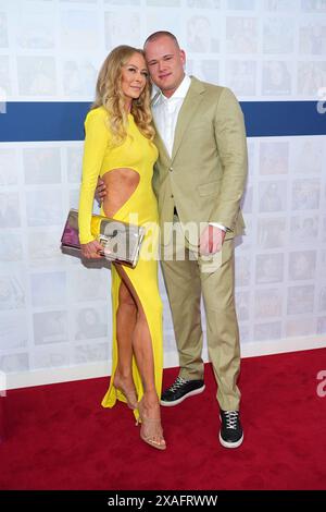 Jenny Elvers und ihr Sohn Paul Jolig bei der Bertelsmann Party am 6.06.2024 in Berlin Stockfoto