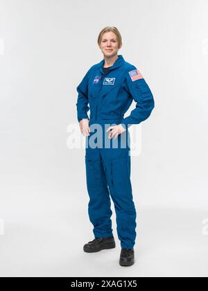 Hawthorne, Kalifornien, USA. Oktober 2023. NASA-Astronaut und SpaceX Crew-9-Commander Zena Cardman posieren für ein Porträt im Johnson Space Center der NASA in Houston. Texas. (Kreditbild: © Bill Stafford/Robert Markowitz/NASA/ZUMA Press Wire) NUR REDAKTIONELLE VERWENDUNG! Nicht für kommerzielle ZWECKE! Stockfoto