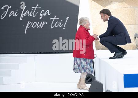 Omaha Beach, Frankreich. 30. Mai 2024. Der französische Präsident Emmanuel Macron bei der internationalen Zeremonie zum D-Day-Jahrestag am 6. Juni 2024 in Omaha Beach, Normandie, Frankreich, als Teil des 80. Jahrestages des „D-Day“. Foto von David NIVIERE. Quelle: Abaca Press/Alamy Live News Stockfoto