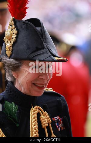 LONDON, ENGLAND - JUNI 06: Prinzessin Anne, Prinzessin Royal nimmt am 06. Juni an der jährlichen Gründertagsparade im Roval Hospital Chelsea Teil. 2024 in London, England. Gründertag feiert die Gründung des Königlichen Krankenhauses Chelsea im Jahr 1681 durch König Karl II. (Foto: Anfisa Polyushkevych) Stockfoto