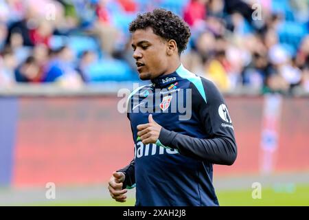 Oslo, Norwegen. Juni 2024. Oscar Bobb aus Norwegen war beim warm Up vor dem Fußballspiel zwischen Norwegen und Kosovo im Ullevaal Stadion in Oslo zu sehen. (Foto: Gonzales Photo - Ketil Martinsen). Stockfoto