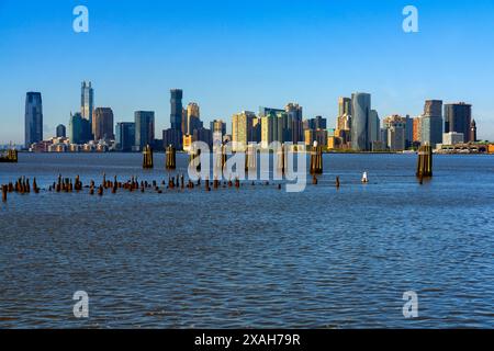 Blick auf Jersey City und Hudson River, New York, USA. Stockfoto