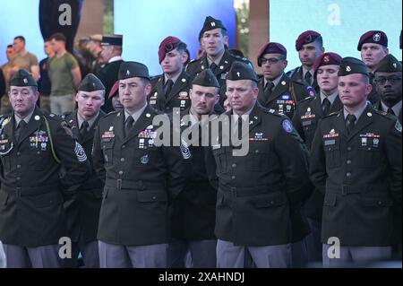 Gedenkfeier zum 80. Jahrestag des D-Tages auf dem US-Friedhof in Colleville-sur-Mer, Frankreich. Juni 2024. Frankreich (Foto: Aleksy Witwicki/SIPA USA) Credit: SIPA USA/Alamy Live News Stockfoto