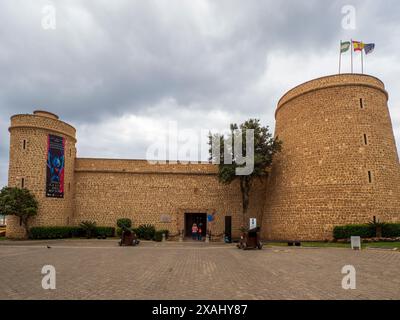 Mittelalterliche Mauern der Burg santa ana in Roquetas de Mar, Almería Stockfoto