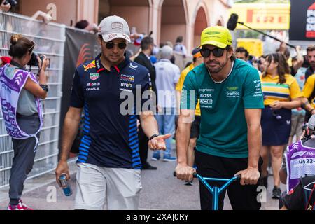 Circuit de Monaco, Monte-carlo, Monaco. 26.Mai 2024; Fernando Alonso und Sergio Perez während des Formel-1-Grand Prix von Monaco Stockfoto