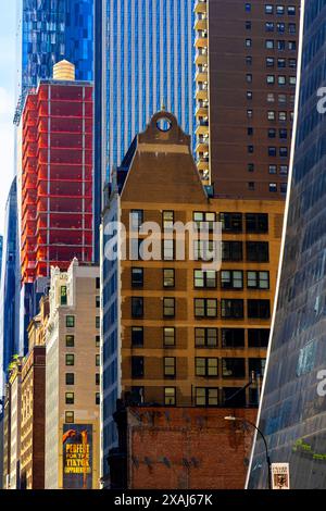 Fantastische Wolkenkratzer in Midtown Manhattan, New York City, USA. Midtown Manhattan ist der zentrale Teil von New York City und dient als das Stockfoto