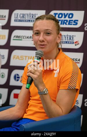 Femke Bol (NED), Welt- und Europameisterin der 400-m-Hürdenhöhe der Frauen, bei der Pressekonferenz zur Leichtathletik-Europameisterschaft Roma 2024 in Rom, Italien Stockfoto