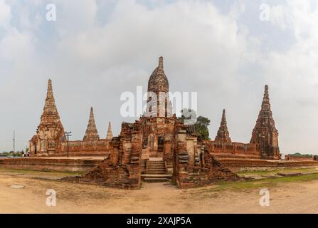 Ein Bild der zentralen Struktur des Tempels Wat Chaiwatthanaram. Stockfoto