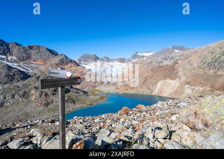 Ridnaun, Provinz Bozen, Südtirol, Italien. Übeltaler See Stockfoto