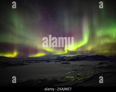 Nordlichter über der Gletscherlagune von Jökulsarlon, Island Stockfoto