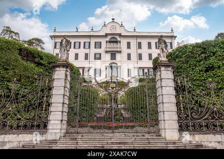 TREMEZZO, ITALIEN - 2. OKTOBER 2023 - berühmte Villa Carlotta am Comer See, Italien Stockfoto