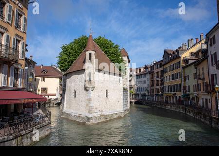 Palais de Ille und Thiou Canal, Annecy, Frankreich Stockfoto