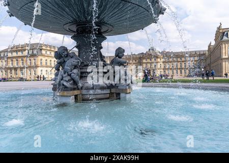 Europa, Deutschland, Baden-Württemberg, Stuttgart, Schlossplatz, Brunnen am Stuttgarter Schlossplatz Stockfoto