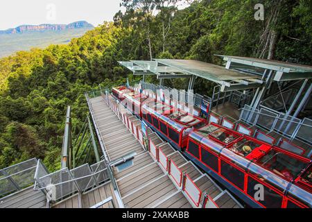 Katoomba, Australien - 2. März 2023 : Talstation der Scenic Railway, einer Steigungsbahn, die im Jamison Valley in den Blue Mountains hinunterführt Stockfoto