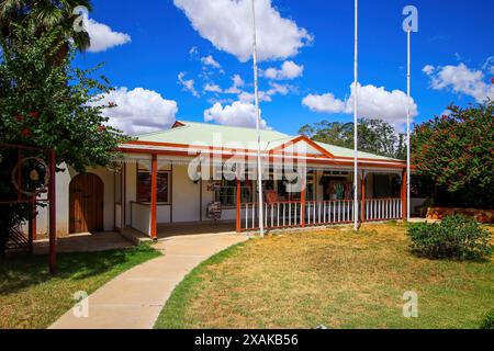 Yubu Napa Art Gallery in der Hartley Street im Zentrum von Alice Springs, Northern Territory, Zentralaustralien Stockfoto