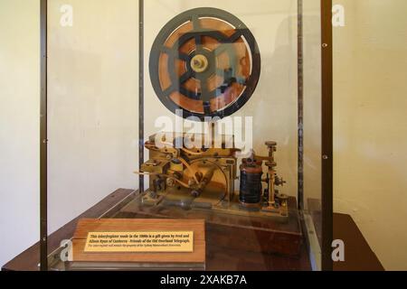 Antikes Rollenregister im Alice Springs Telegraph Station Historical Reserve im Red Centre of Australia, das Darwin mit Adelaid verbindet Stockfoto