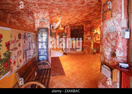 Souvenirladen der Old Timers Mine in Coober Pedy, South Australia Stockfoto