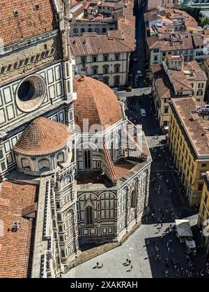 Die riesige Kathedrale und Kuppel der Kathedrale Santa Maria del Fiore in Florenz, Italien Stockfoto