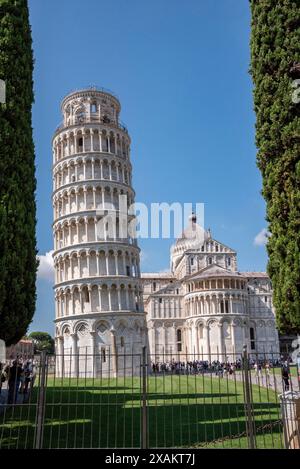 Der berühmte Schiefe Turm an der Kathedrale von Pisa, Italien Stockfoto