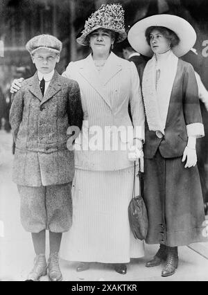 Mme. [Ernestine] Schumann-Heink &amp; Kinder zwischen 1910 und 1915. Stockfoto