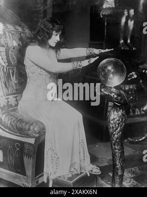 Pauline Friedrich - Potiphars Ehefrau, zwischen 1910 und 1915. Die Schauspielerin Pauline Frederick (1883–1938). Stockfoto