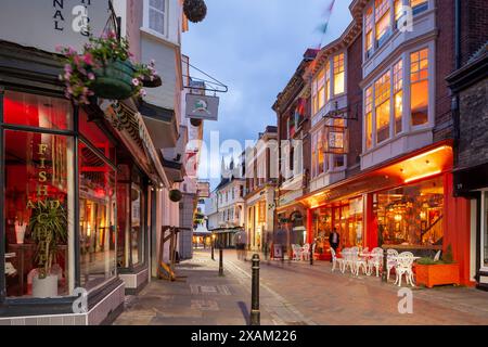 Abend auf der St. Margaret's Street in Canterbury, England. Stockfoto