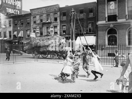 New York Spielplatz, zwischen 1910 und 1915. Stockfoto