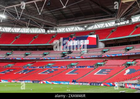 London, Großbritannien. Juni 2024. Allgemeiner Blick ins Innere des Stadions während des Trainings der isländischen Fußballnationalmannschaft vor dem Freundschaftsspiel gegen England im Wembley Stadium, London, Großbritannien am 6. Juni 2024 Credit: Every Second Media/Alamy Live News Stockfoto