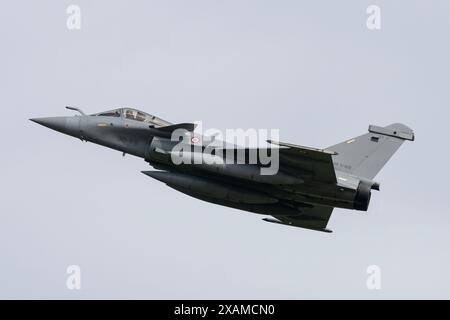 Rafale von Escadron de Chasse 3/30 Armée de l'Air et de l'Space „French Air and Space Force“ startet während des NATO-Tiger-Treffens in Schleswig ab, Jagel, Deutschland, 7. Juni 2024 (Foto: Cody Froggatt/News Images) Stockfoto