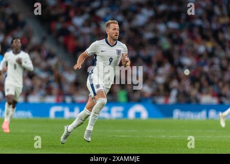 Harry Kane von England während des internationalen Spiels zwischen England und Island im Wembley Stadium, London, England am 7. Juni 2024. Foto: Grant Winter. Nur redaktionelle Verwendung, Lizenz für kommerzielle Nutzung erforderlich. Keine Verwendung bei Wetten, Spielen oder Publikationen eines einzelnen Clubs/einer Liga/eines Spielers. Quelle: UK Sports Pics Ltd/Alamy Live News Stockfoto