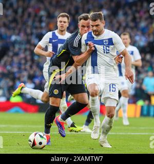 Glasgow, Großbritannien. Juni 2024. Schottland spielt Finnland in einem Freundschaftsspiel der UEFA International im Hampden Park, Fußballstadion, Glasgow, Schottland, Großbritannien. Dies ist das letzte Länderspiel Schottlands vor dem Spiel gegen Deutschland im Eröffnungsspiel der EM 2024. Quelle: Findlay/Alamy Live News Stockfoto