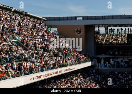 Roland Garros, 07. Juni 2024: Allgemeine Ansicht von Court Philippe Chatrier während der French Open 2024. Alamy Live News/Corleve Stockfoto