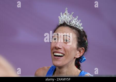 Rom, Italien. Juni 2024. Antonella PALMISANO aus Italien, nachdem er bei der Leichtathletik-Europameisterschaft in Rom die Goldmedaille im 20 km langen Damenspaziergang gewonnen hatte. Credit: Mark Easton/Alamy Live News Stockfoto