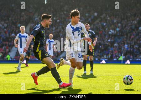 Glasgow, Großbritannien. Juni 2024. Schottland spielt Finnland in einem Freundschaftsspiel der UEFA International im Hampden Park, Fußballstadion, Glasgow, Schottland, Großbritannien. Dies ist das letzte Länderspiel Schottlands vor dem Spiel gegen Deutschland im Eröffnungsspiel der EM 2024. Quelle: Findlay/Alamy Live News Stockfoto