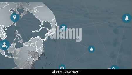 Bild eines Netzwerks digitaler Symbole über sich drehender Globus vor blauem Hintergrund Stockfoto