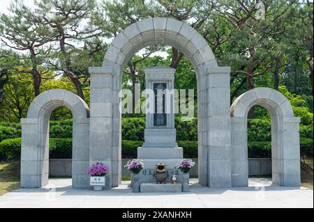 Seoul, Südkorea – Juni 2024: Gedenkstätte für die unbekannten Freiwilligen Studenten auf dem Seoul National Cemetery Stockfoto